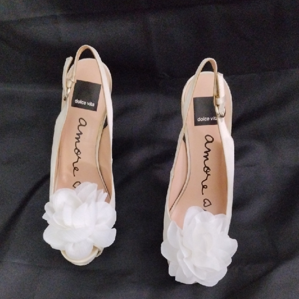 Dolce Vita White Heels with Elegant Floral Design